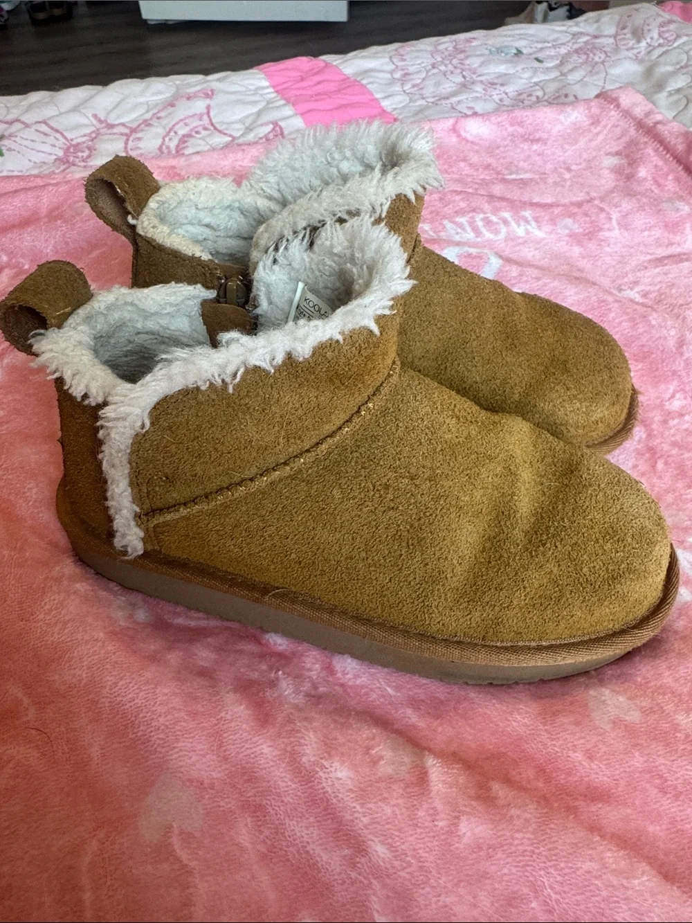 Koolaburra Kids Chestnut Suede Shearling Booties